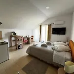 里拉公寓