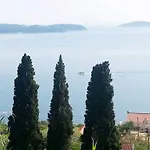 里拉公寓
