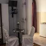 里拉公寓 公寓 *