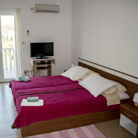 Apartment Lira *