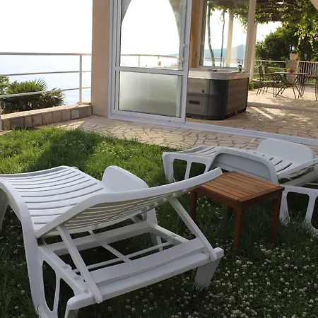 Apartmán Lira Mlini