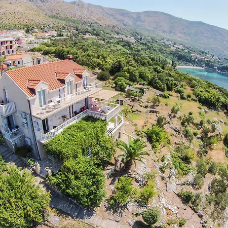 Lira Appartamento Mlini