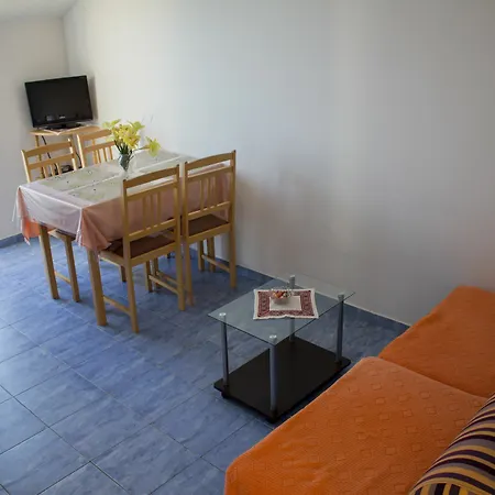 Apartmán Lira Mlini