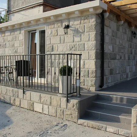 Apartmán Lira Mlini