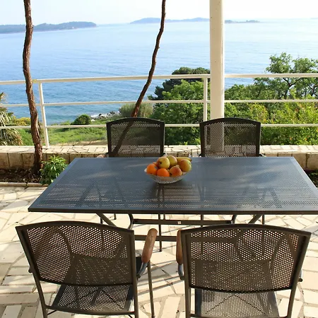 Apartament Lira *